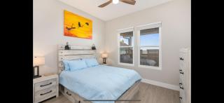 Stunning Beach Front House - 6