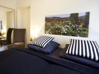 Apartment Helle und moderne Ferienwohnung mit Terrasse by Interhome - 8