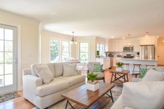 Spacious Game Room Close to Nauset Beach - 5