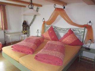 Apartment Gemütliche Ferienwohnung in urigem Bauernhaus by Interhome - 4