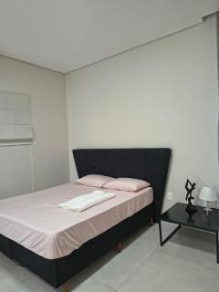 Flat 01 - Zona Sul Prox UMC, Praia Clube, Shopping e Pátio Vinhedos - 9