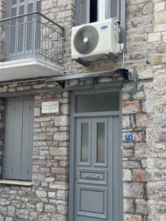 Sea & Stone House - 4