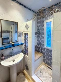 Escape to serenity in tunis - 4