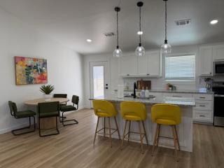 Game Night Getaway - 3BR Near WinStar - 4