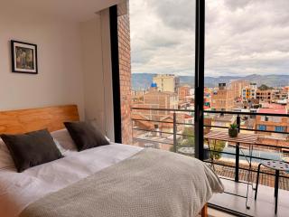 Loft Elegante con Vista a la Ciudad - 9