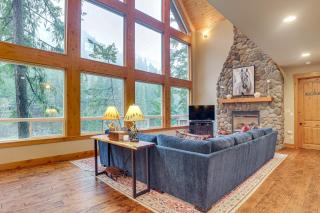 Luxe Riverside Retreat! 5,000-Sq-Ft Cascades Cabin - 7