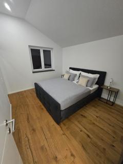 Stylische Ferienwohnung 2 - 8