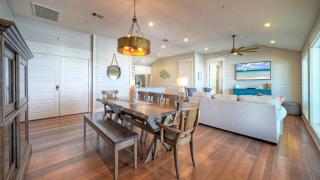 Sailfish Blue Marlin Buyout by AvantStay 2 units Marina Front View Patio - 2