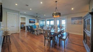Sailfish Blue Marlin Buyout by AvantStay 2 units Marina Front View Patio - 1
