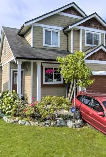 Cozy Primary Room with Own Bathroom - 0