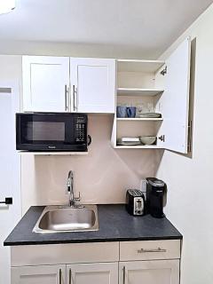 Nest & Rest cozy suite Self check in Free parking - 7