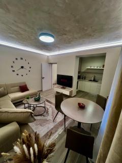 Tirana Central Suites - 5