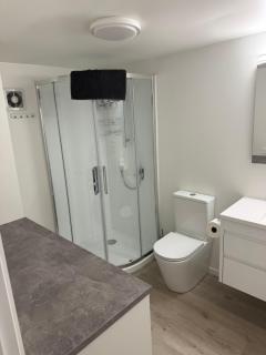 Serene garden retreat in Herne Bay - 1