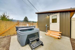 1 Mi to Waterfront Trails, Troy Home with Hot Tub! - 9