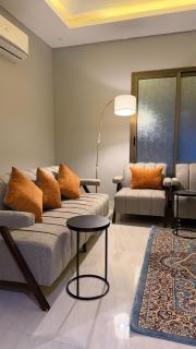 شقه مودرن فندقيه دخول ذاتي مطبخ منفصل - 0