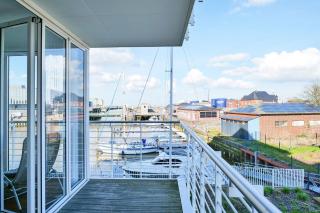 Haus Yachthafen, KY7 - 1