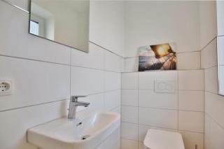 City Marina, CM24b - 3