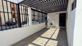 Casa en la Tuzania Zapopan planta Baja 2 Cuartos Sala Comedor Cochera 1 Auto - 2