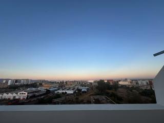 Appart de Luxe Terrasse et Vue Grande Gare - 2