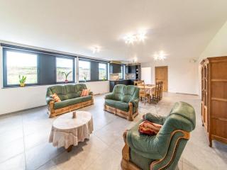 Modern apartment in Forrières with pool - 8