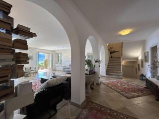 Villa with Panoramic Views - 3