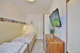 Duhner Brise, DB16 - 3