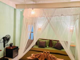 Zen Garden Palace - 1