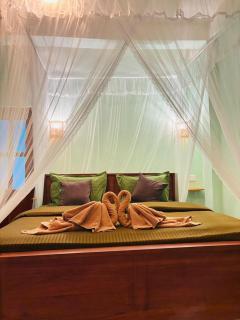 Zen Garden Palace - 2