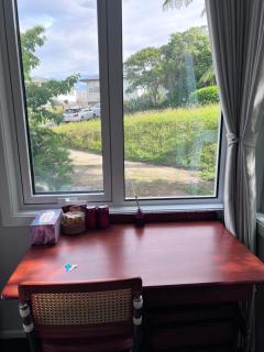 Private cozy new renovated bedroom, double glazed, 2 minutes to highway - 1