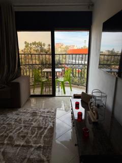 Stylish Central Apartment with Balcony - Marraquexe - 5