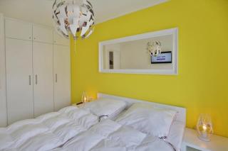 City Marina, CM20b - 1