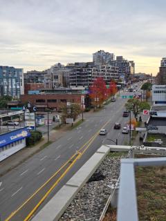 Heart of Vancouver stylish and cozy apartment - 8