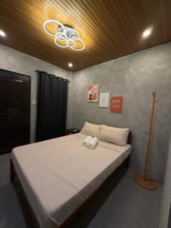 Astra Tourist Inn - 4