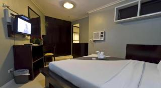 Richmond Plaza Hotel - 2