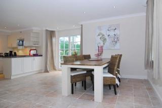 Aurora, Dirksstr 12 B - 3