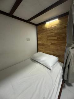 Chalok Chill Hostel - 7