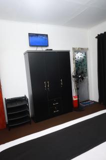 Lavender Resort & WòÓd Cabin - 5