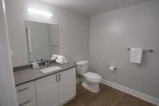 Luxury 2 Bedrooms 2 Bathrooms With Pool and Gym - 8