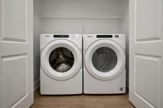 Luxury 2 Bedrooms 2 Bathrooms With Pool and Gym - 6