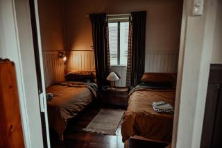 Two Brothers' Cabin - 4