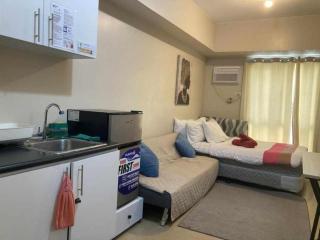 603 Tower 4 Studio Atria Iloilo Pool View Cozy, Comfy, Central - 2
