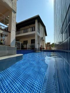 Natures Nest In Marine Gardens - 3