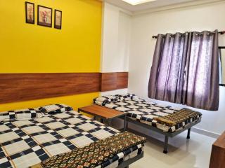 Shri Hari Krupa Bhakta Nivas - 3