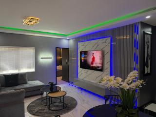 Exclusive Ultra-Luxury A Cut Above Apartments Century City by Vvip Bookings - Cape Town - 9