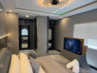 Exclusive Ultra-Luxury A Cut Above Apartments Century City by Vvip Bookings - Cape Town - 8