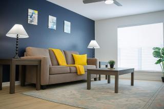 Hidden Gem in Houston near TheHeights with BQQ & Gym - 0