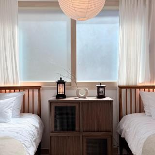 Hongdae Yeonnam Mangwon Walking Distance 3QBED Airport Railroad Luggage Storage Parking - 0