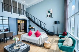 Modern Seaview 2BR Duplex High Floor Heart of George Town 73A - 8