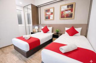 Modern Seaview 2BR Duplex High Floor Heart of George Town 73A - 3