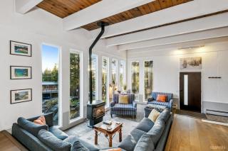 3748 Terrace Drive home - 6